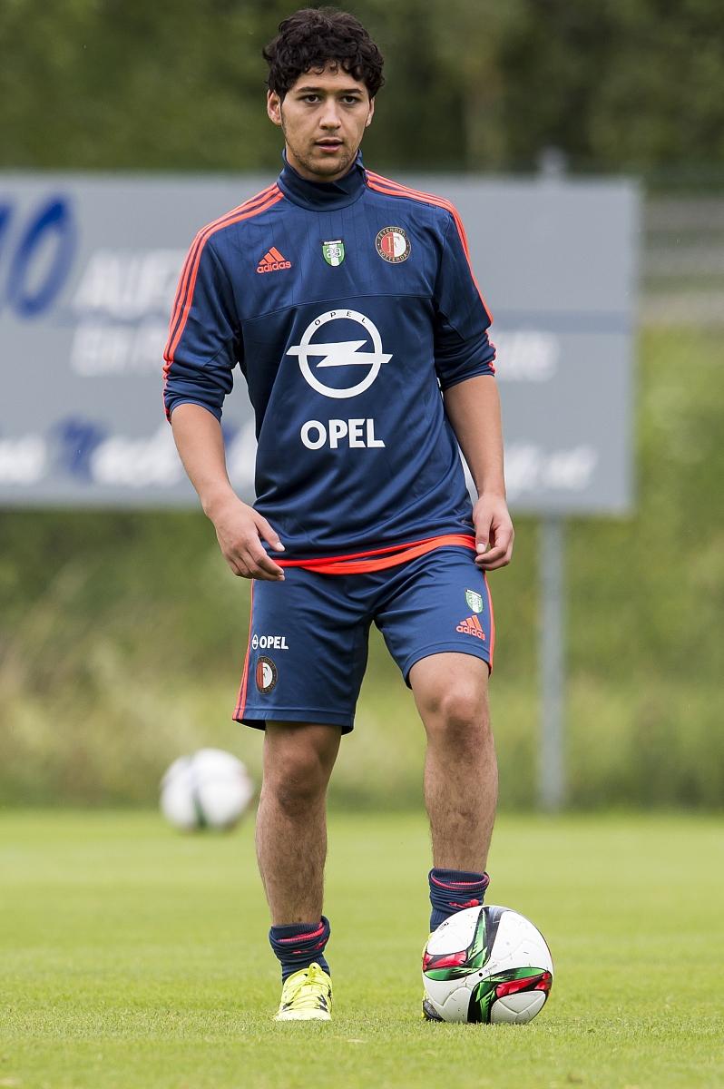 九游游戏官网首页比利亚雷亚尔迎欧冠关键赛；冲刺阶段绝杀压哨；赛场秩序良好；赛季目标并未改变的简单介绍