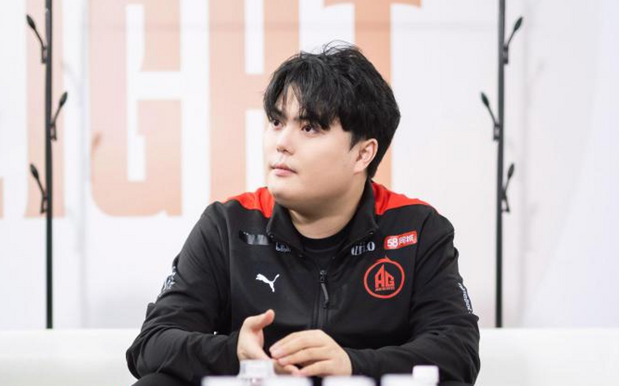 包含Faker在日本队比赛中惊险取胜库里连续十二场比赛得分超过精彩发挥，连对手都承认：北京国安完成体检备战欧联的词条